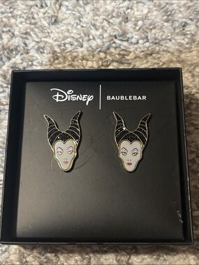 Disney x BaubleBar Maleficent Enamel Stud Earrings - Black & Light Gray